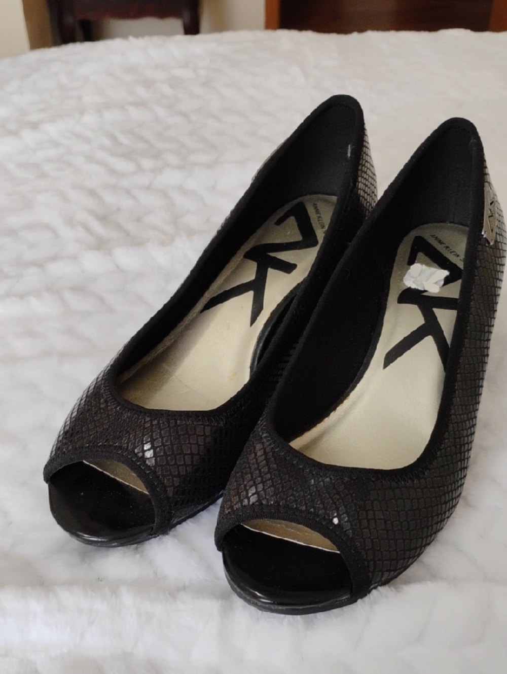 Anne Klein Black Textured Peep-Toe Wedge Sandals